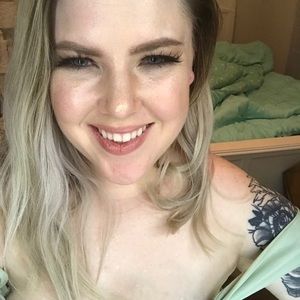 Meet your Posher, Kaitlin